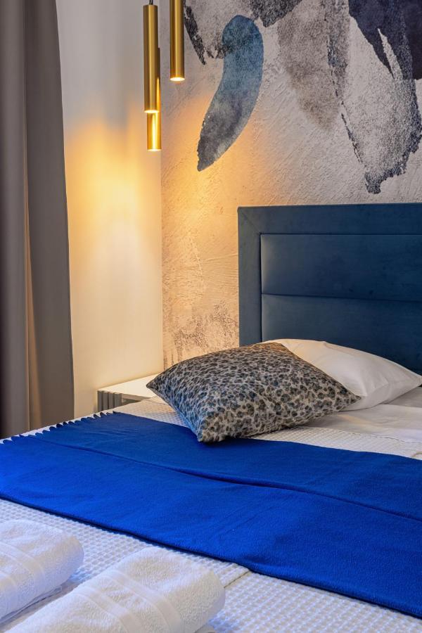 Villa Capitis In The Center- Exclusive Apartment Χβαρ Εξωτερικό φωτογραφία